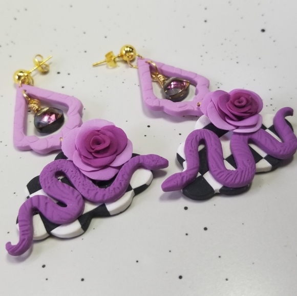 Handcrafted polymer clay earrings - Picture 2 of 3